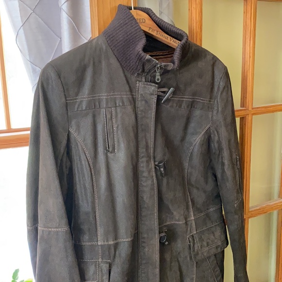 Danier leather coat with removable thinsulate liner - Picture 1 of 8